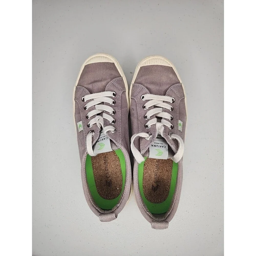 Cariuma Grey Canvas Low Top Sneaker Shoes - Size 7